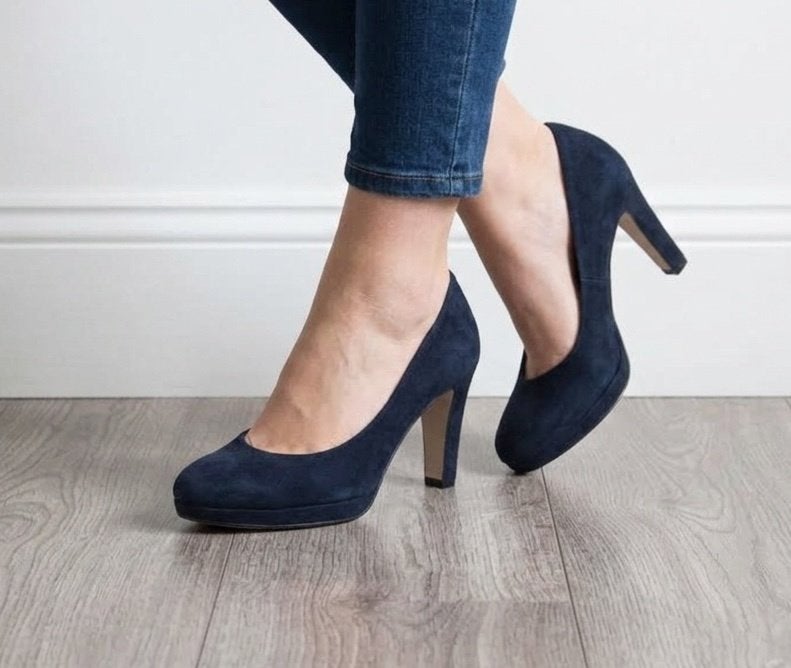 Gabor - prachtige suède pumps blauw - maat 39, Kleding | Dames, Pumps, Gabor, Zo goed als nieuw, Verzenden