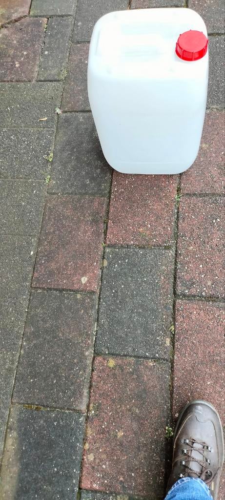 Jerrycan 20 liter geschikt voor benzine of diesel of water, Caravans en Kamperen, Ophalen