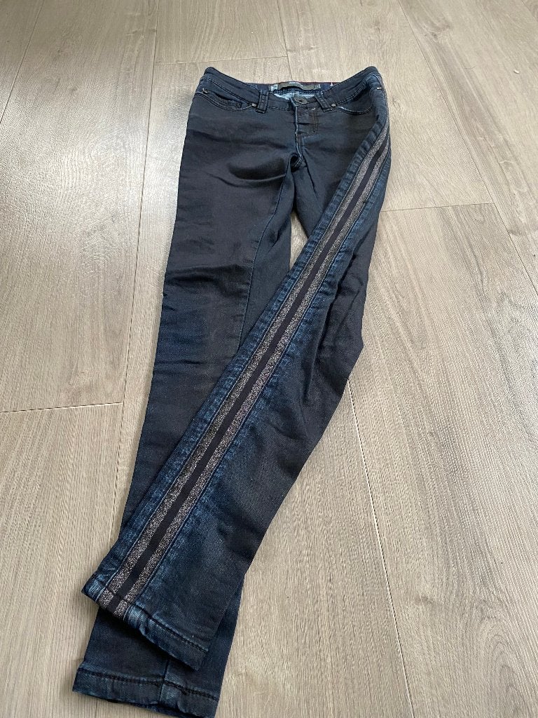 BLUE REBEL spijkerbroek donkerblauw nette staat maat 140 DQ, Kinderen en Baby's, Kinderkleding | Maat 140, Broek, Gebruikt, Meisje