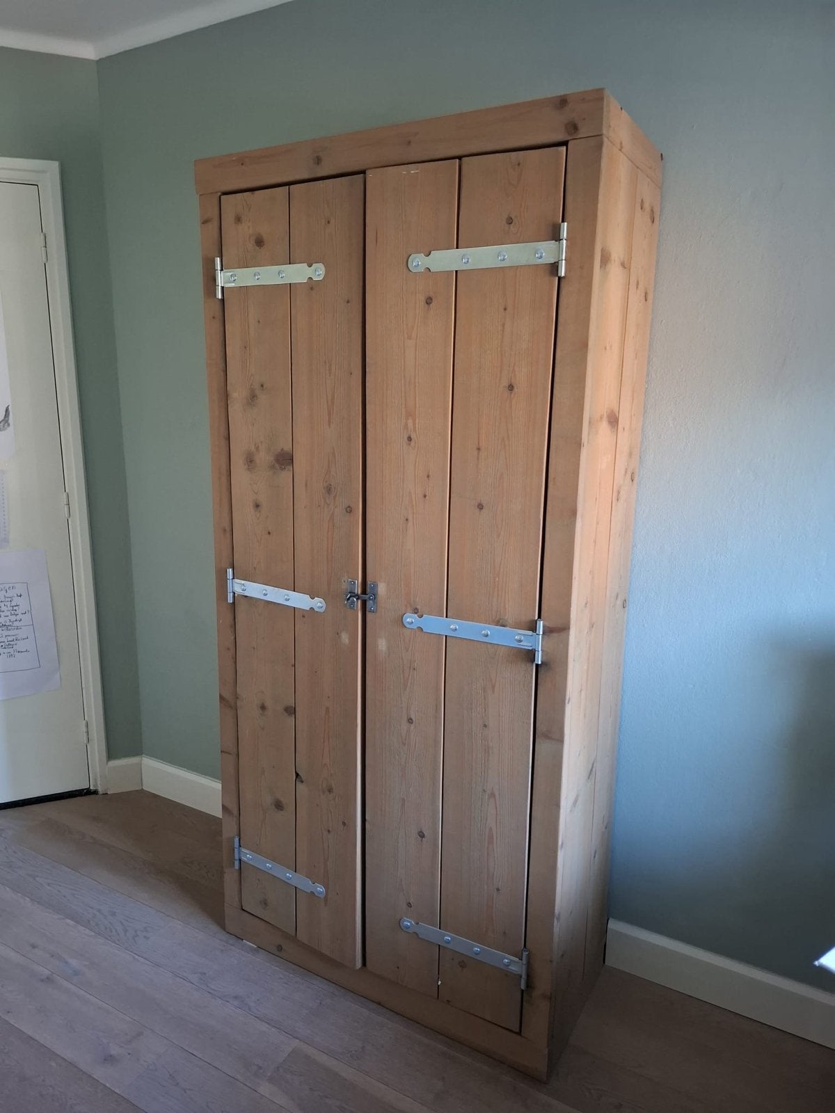 Robuuste handgemaakte steigerhouten kast, Huis en Inrichting, Ophalen, Gebruikt, 50 tot 100 cm, 150 tot 200 cm