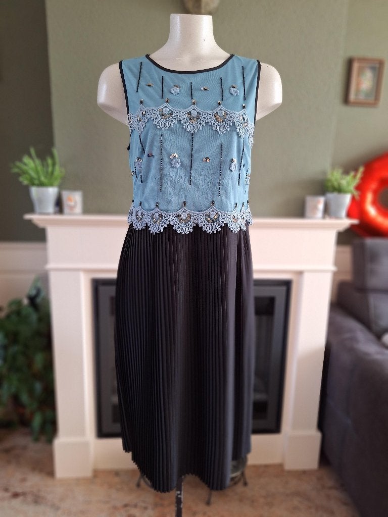 Scee by twin-set sprook achtig plissé jurk 38 M, Kleding | Dames, Maat 38/40 (M), Twinset, Zo goed als nieuw, Knielengte