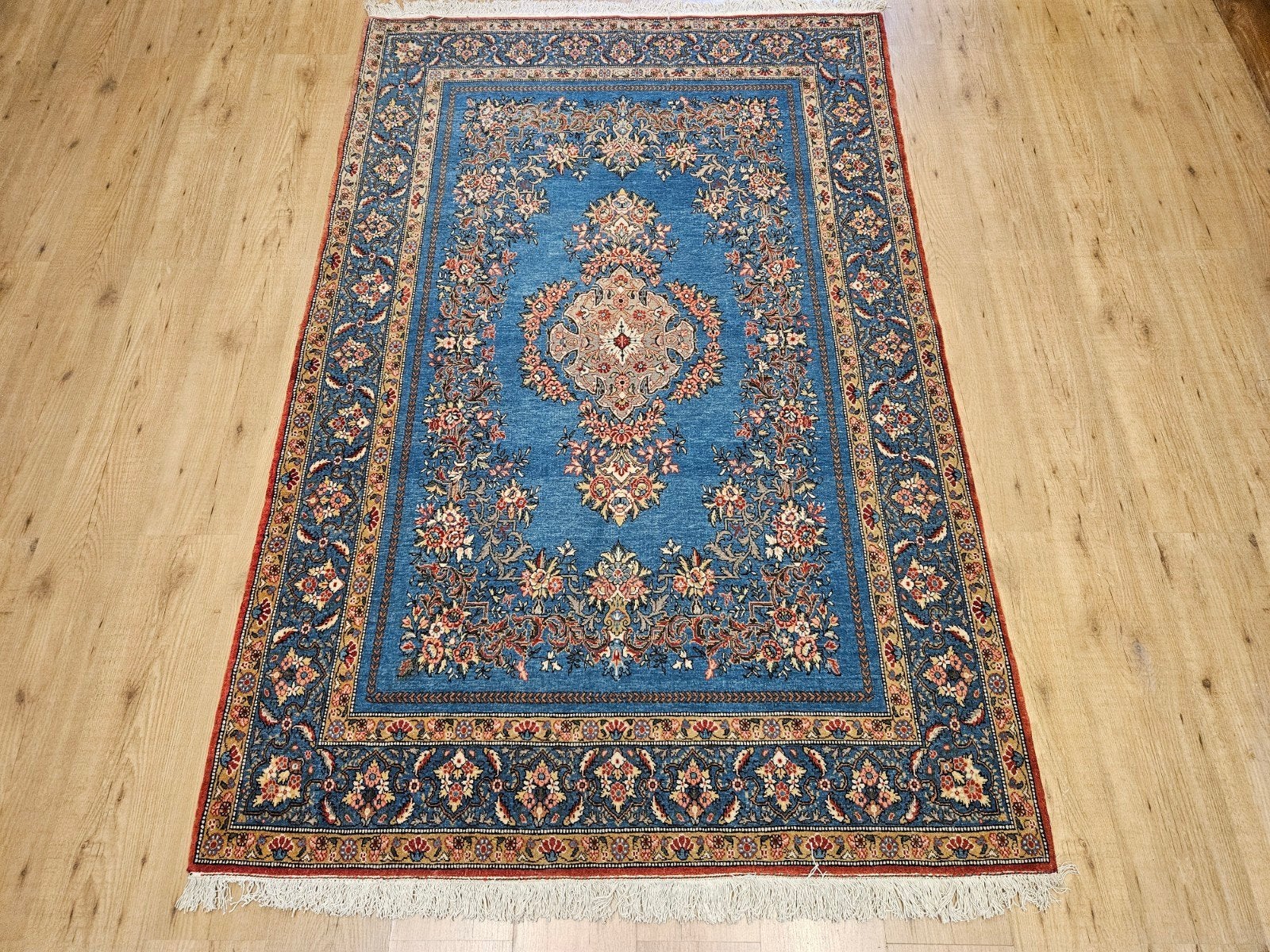 Vintage handgeknoopt perzisch tapijt ghom 223x139, Huis en Inrichting, Stoffering | Tapijten en Kleden, Info@SlatsAntiek.nl, Tweedehands