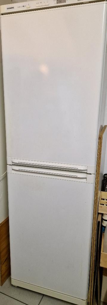 Koel- vriescombinatie Siemens, Witgoed en Apparatuur, Koelkasten en IJskasten, Ophalen, Gebruikt, 200 liter of meer, Met aparte vriezer