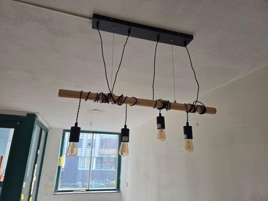 Industriële Houten Balk Hanglamp met 4 Edison Lampen, Huis en Inrichting, Lampen | Hanglampen, 50 tot 75 cm, Ophalen of Verzenden
