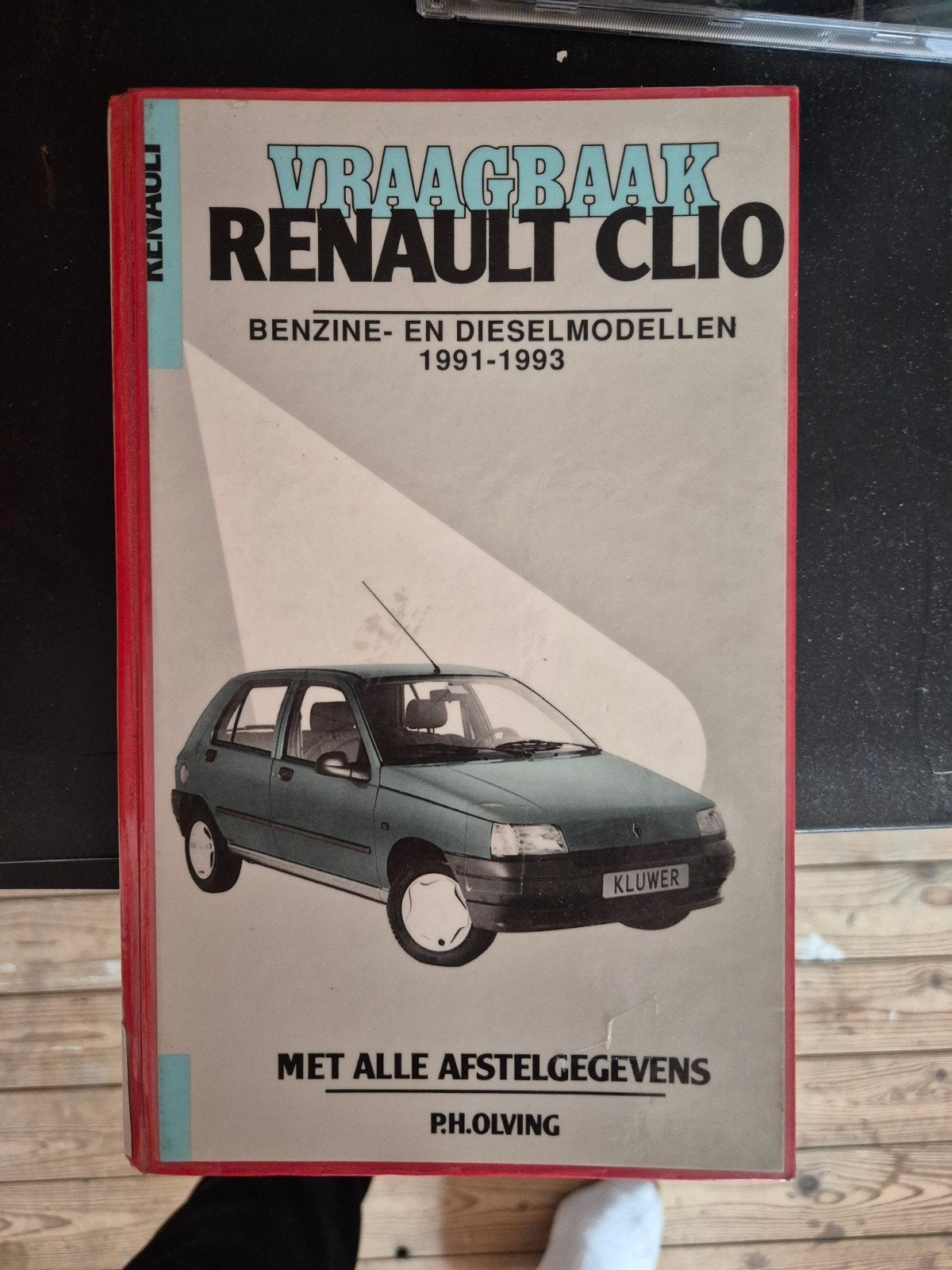 Vraagbaak Renault Clio, Ophalen of Verzenden, Zo goed als nieuw