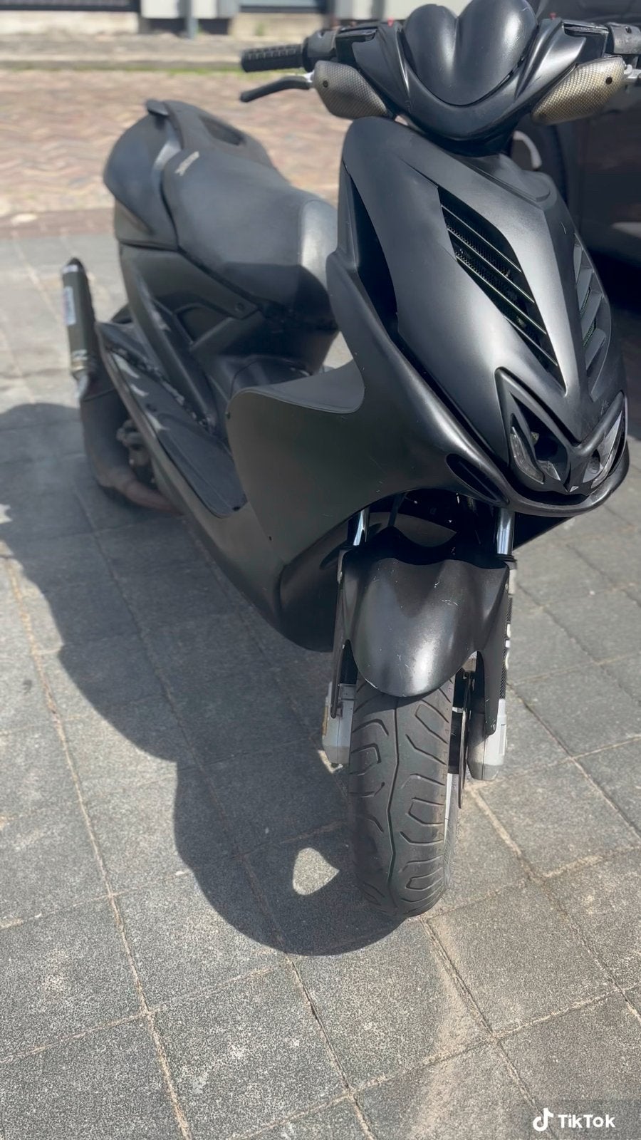 Yamaha Aerox 70cc in topstaat met kenteken, Fietsen en Brommers, Ophalen, Zo goed als nieuw, Tweetakt, Yamaha