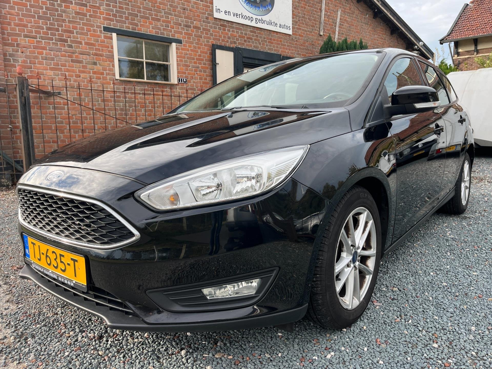 Ford Focus Wagon 1.0 Titanium ( Climate controle + Elektrisc, Gebruikt, Start-stop-systeem, Zwart, Handgeschakeld