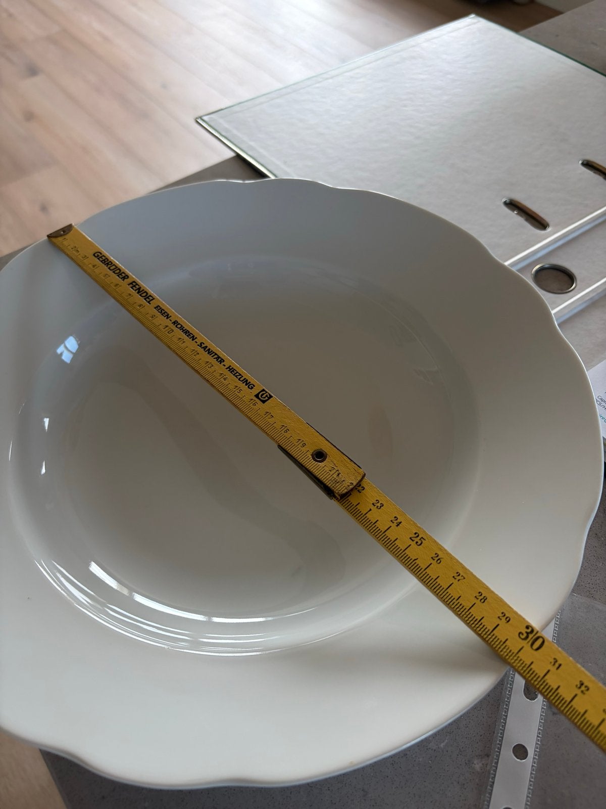 8 grote pastaborden met golvende rand - 32 cm, Huis en Inrichting, Keuken | Servies, Ophalen, Keramiek, Zo goed als nieuw, Bord(en)