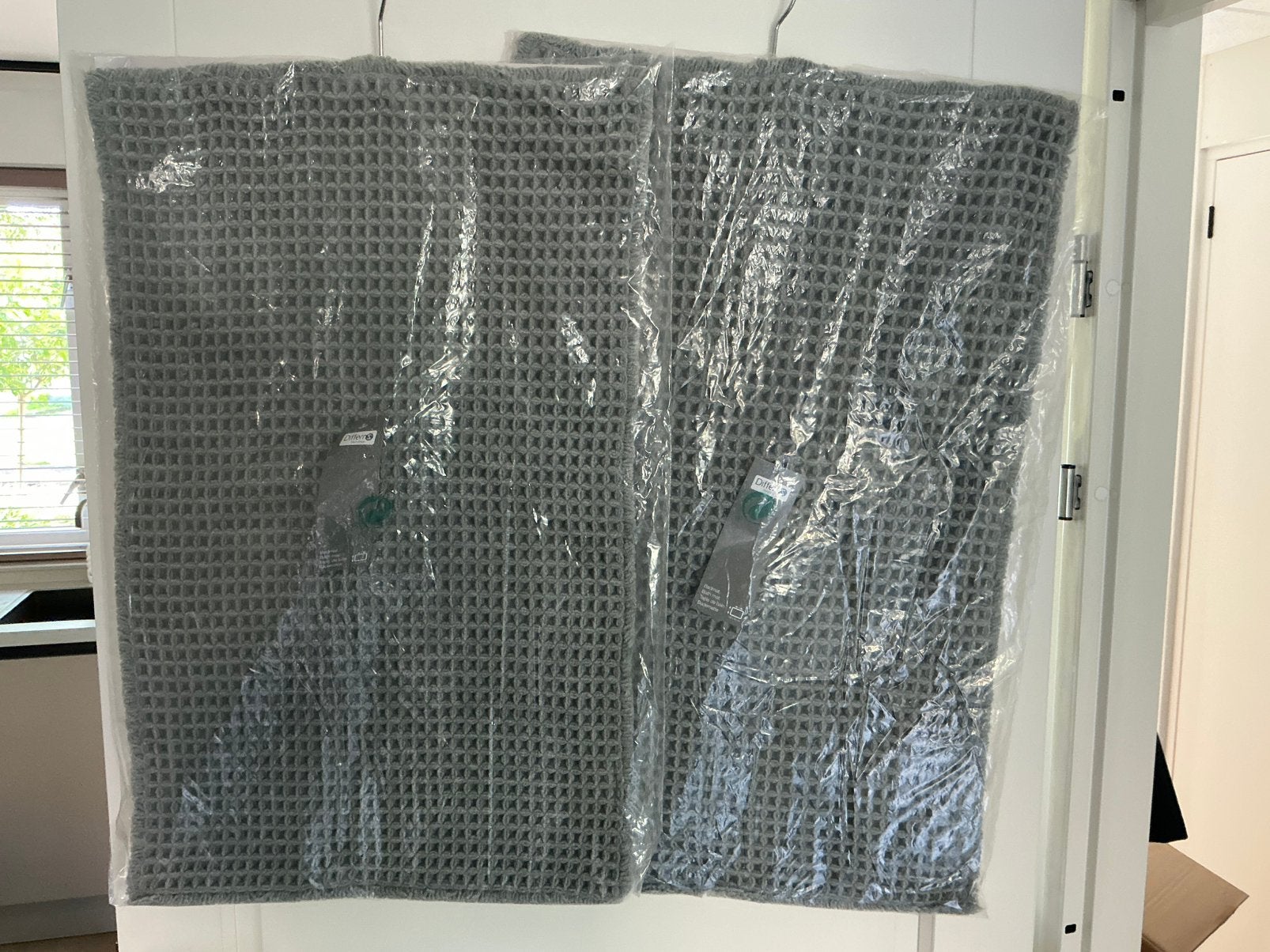 Differnz badmatten 2 stuks nieuw in de verpakking., Huis en Inrichting, Overige merken, Nieuw, Ophalen of Verzenden, Badmat