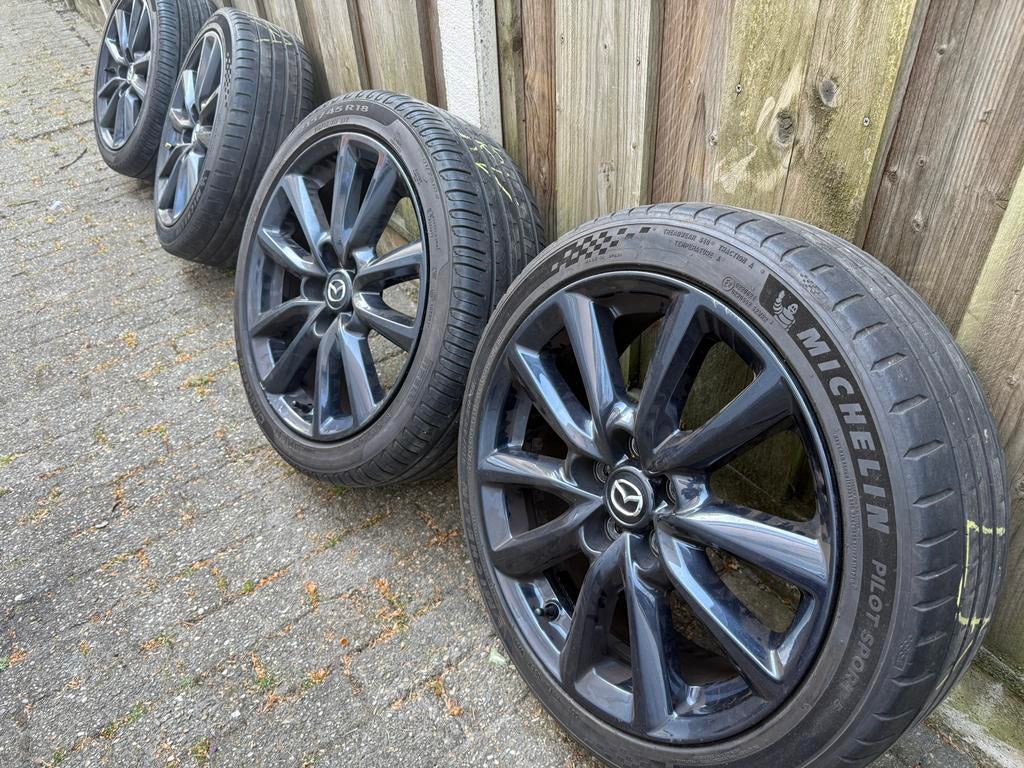 Originele Mazda 3 velgen (2021), Auto-onderdelen, Banden en Velgen, Ophalen, 18 inch, Banden en Velgen, Personenwagen