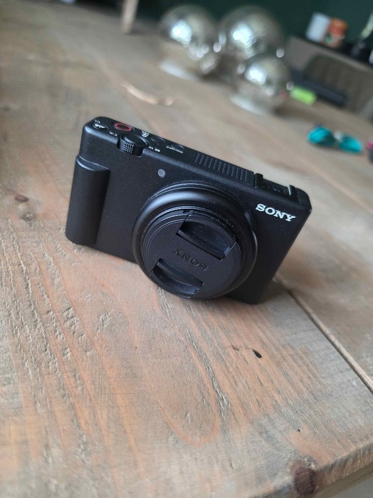 SONY ZV-1F (NIEUW), Audio, Tv en Foto, Ophalen of Verzenden, Zo goed als nieuw, Vlogcamera, Sony