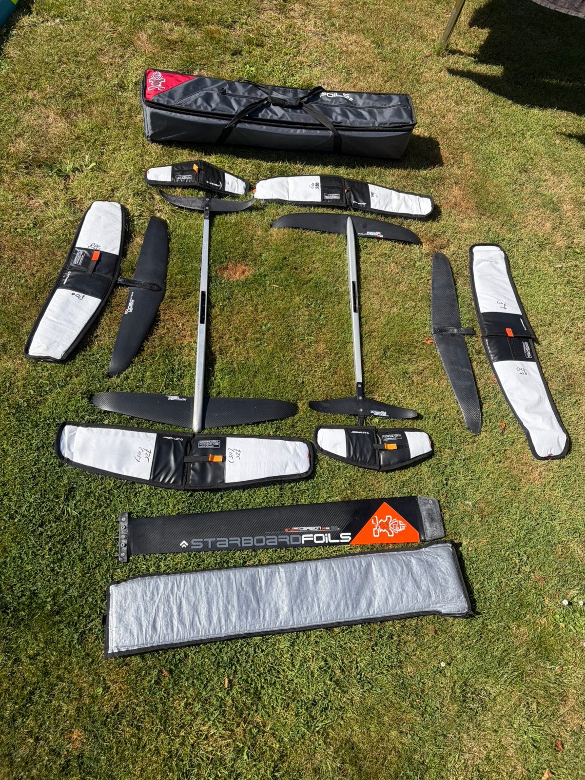 Starboard Carbon Foil Set 4 front Wings GTR iQFOiL, Ophalen, Zo goed als nieuw