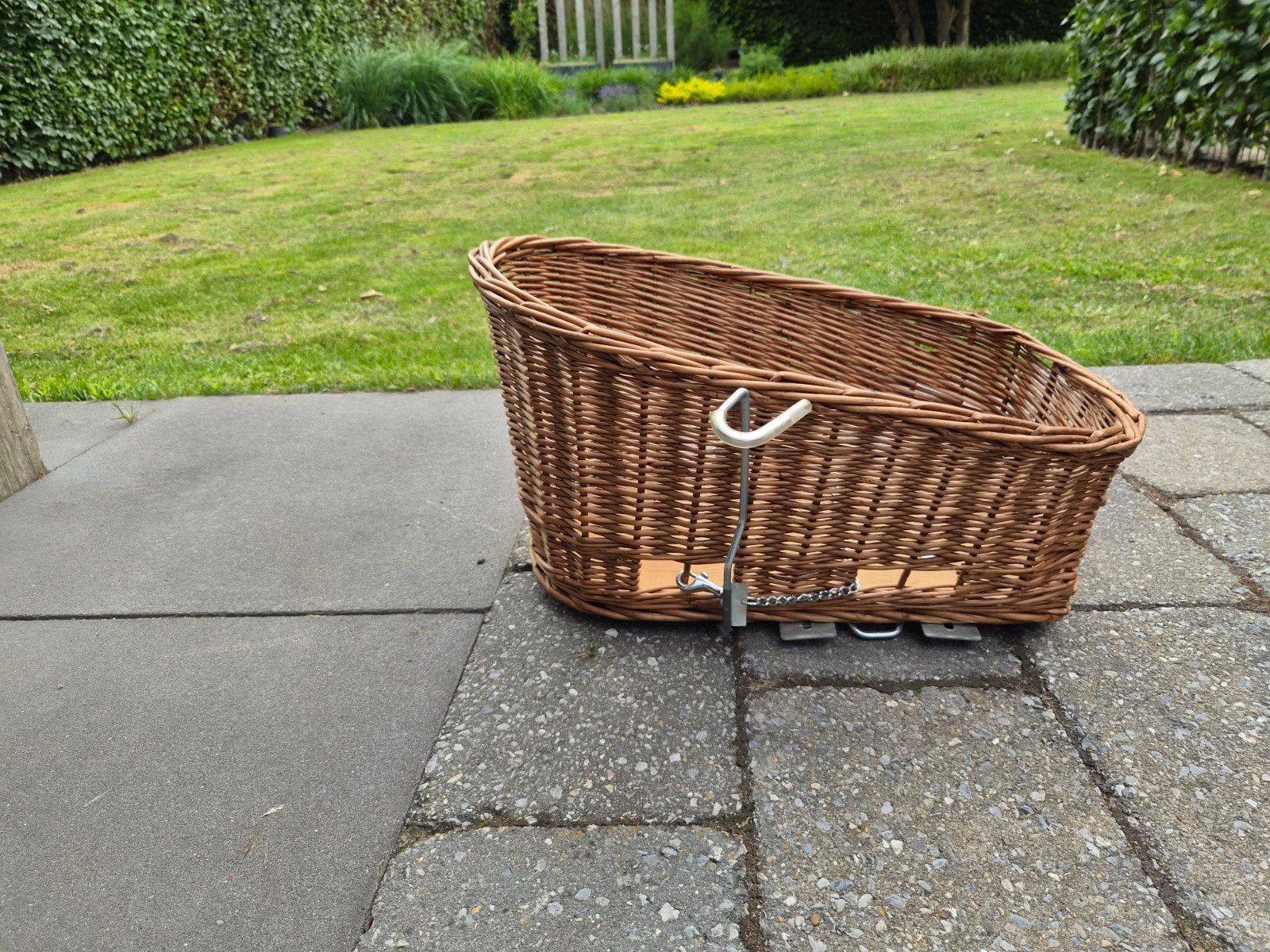 Rotan fietsmand met bevestiging, Dieren en Toebehoren, Ophalen, Zo goed als nieuw