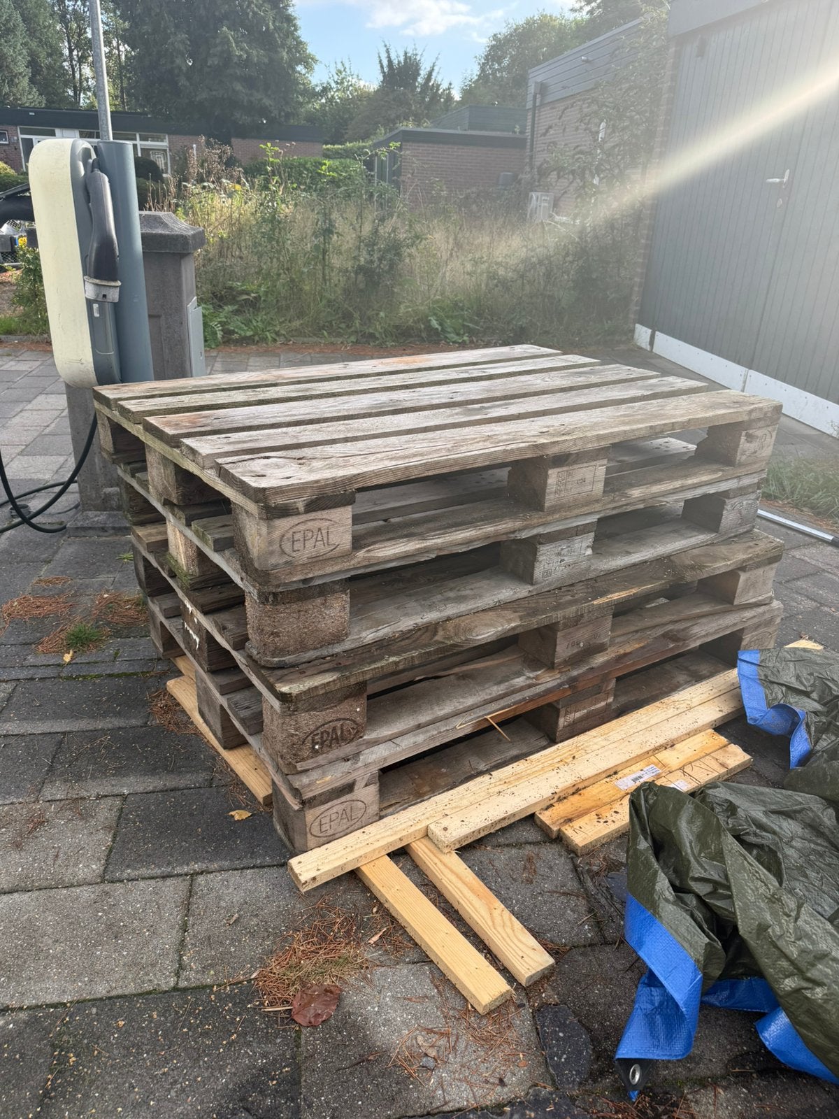 Gratis Pallets 4 gebruikte Europallets (EPAL), Doe-het-zelf en Verbouw, Ophalen, Gebruikt, Minder dan 25 mm, Pallet