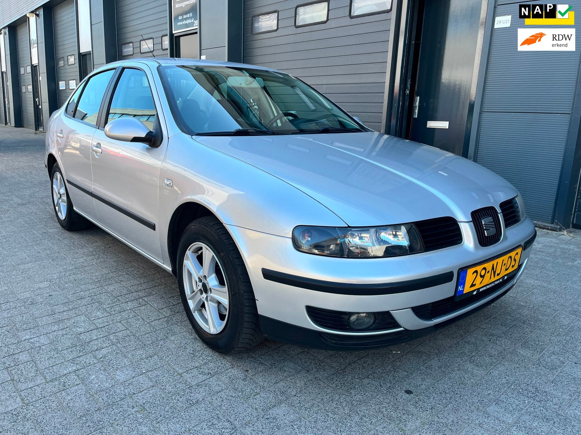 Seat Toledo 1.8-20V Executive Alcantara automaat, 125 pk, Gebruikt, Zwart, 4 cilinders