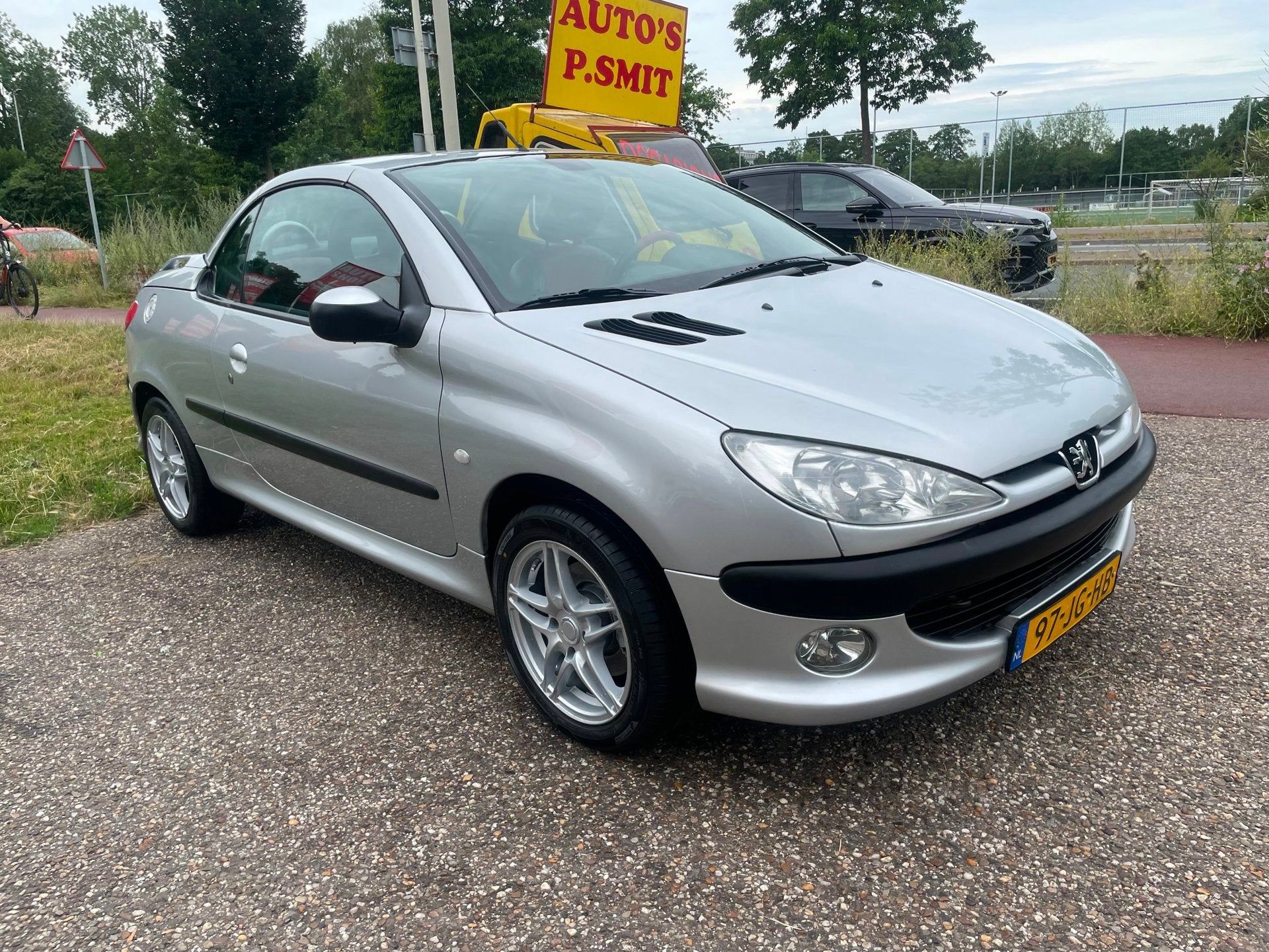 Peugeot 206 CC 2.0-16V SPORTVELG LEDEREN BEKL, 136 pk, Gebruikt, 4 cilinders, Cabriolet
