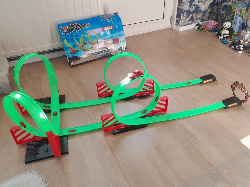 Leuke racebaan, Kinderen en Baby's, Speelgoed | Racebanen, Handmatig, Overige merken, Ophalen of Verzenden