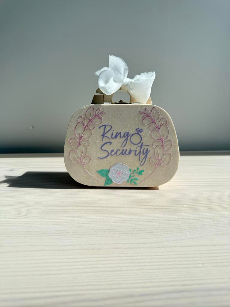 Ring Security Koffer Bruiloft Ringdrager Hout, Ophalen of Verzenden, Nieuw