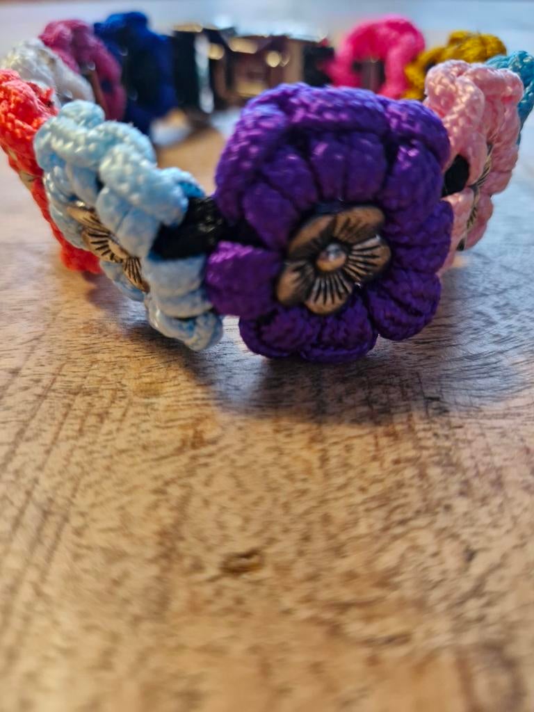 Mooie handgemaakte halsband van paracord 27 cm, Dieren en Toebehoren, Ophalen of Verzenden