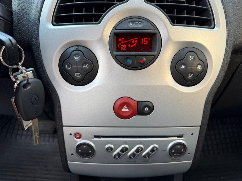 Renault GRAND MODUS 1.6 16V DYNAMIQUE AUTOMAAT AIRCO/ECC PDC, Auto's, Renault, Gebruikt, 4 cilinders, Beige, Bedrijf