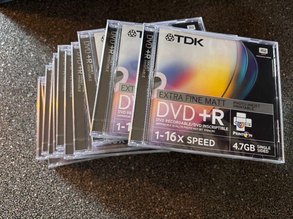 Lege rewritable DVD's (19 stuks) en 4 CD's, Computers en Software, Beschrijfbare discs, Herschrijfbaar, Ophalen of Verzenden, Dvd