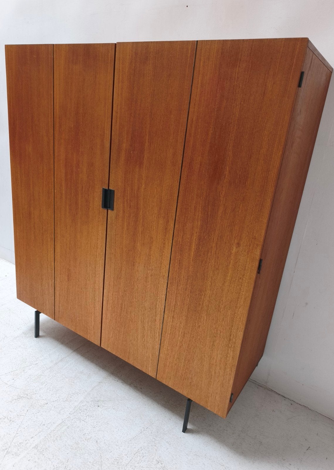 Vintage jaren 60 teak Pastoe KU14 linnenkast Cees Braakman, Ophalen, Met deur(en), Gebruikt, 100 tot 150 cm