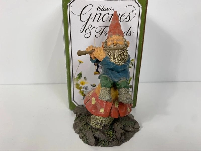 Classic Gnomes –Mo on Mushroom, Verzamelen, Beelden en Beeldjes, Ophalen of Verzenden, Zo goed als nieuw, Fantasy