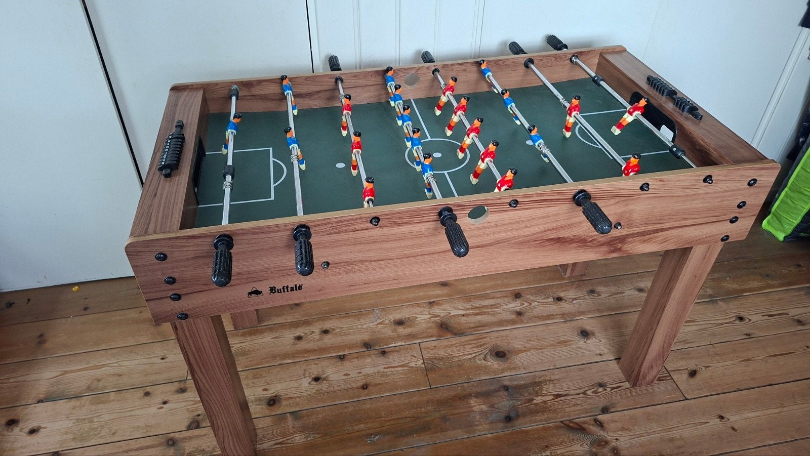 voetbaltafel, Ophalen