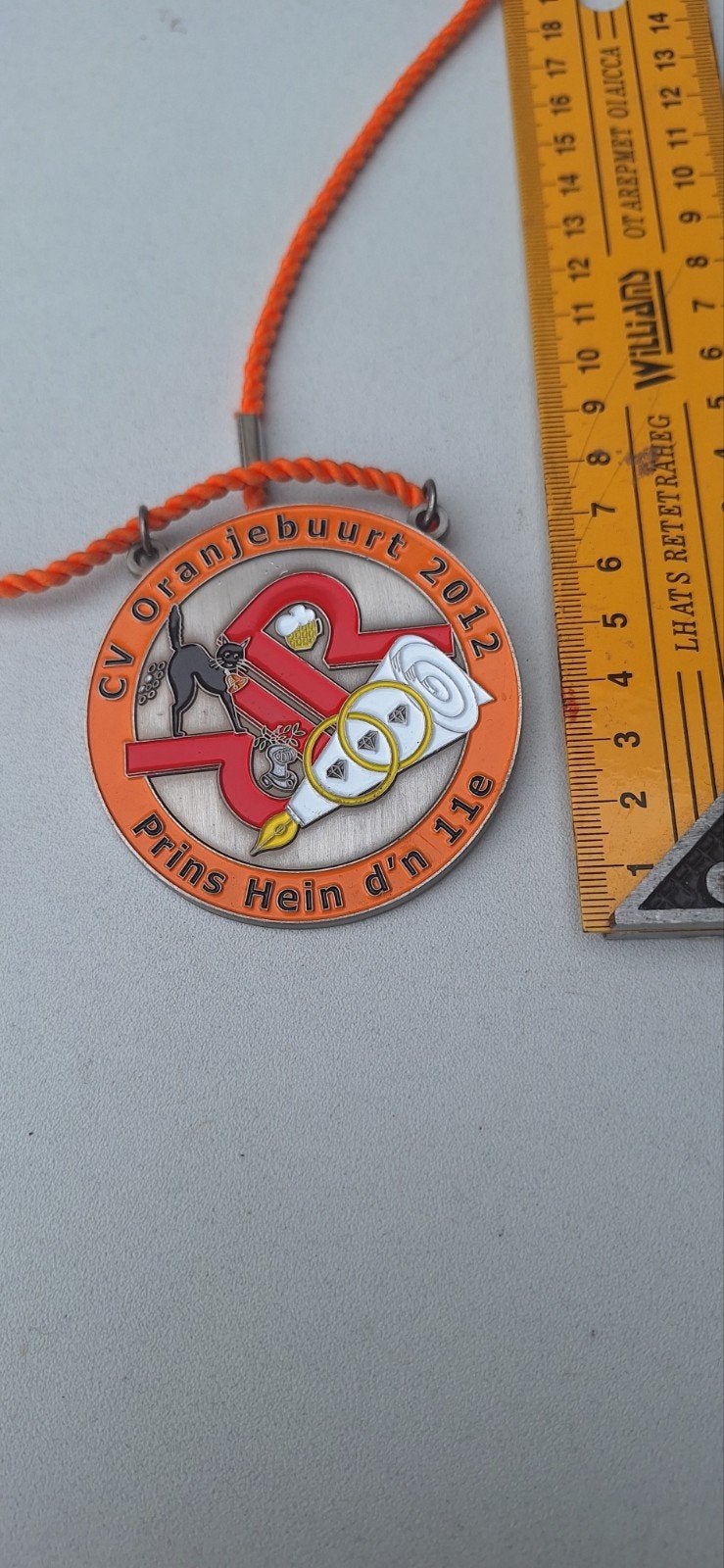 Carnavals medaille Oranjebuurt Helmond Prins Hein 2012 (7.2), Ophalen of Verzenden, Overige materialen