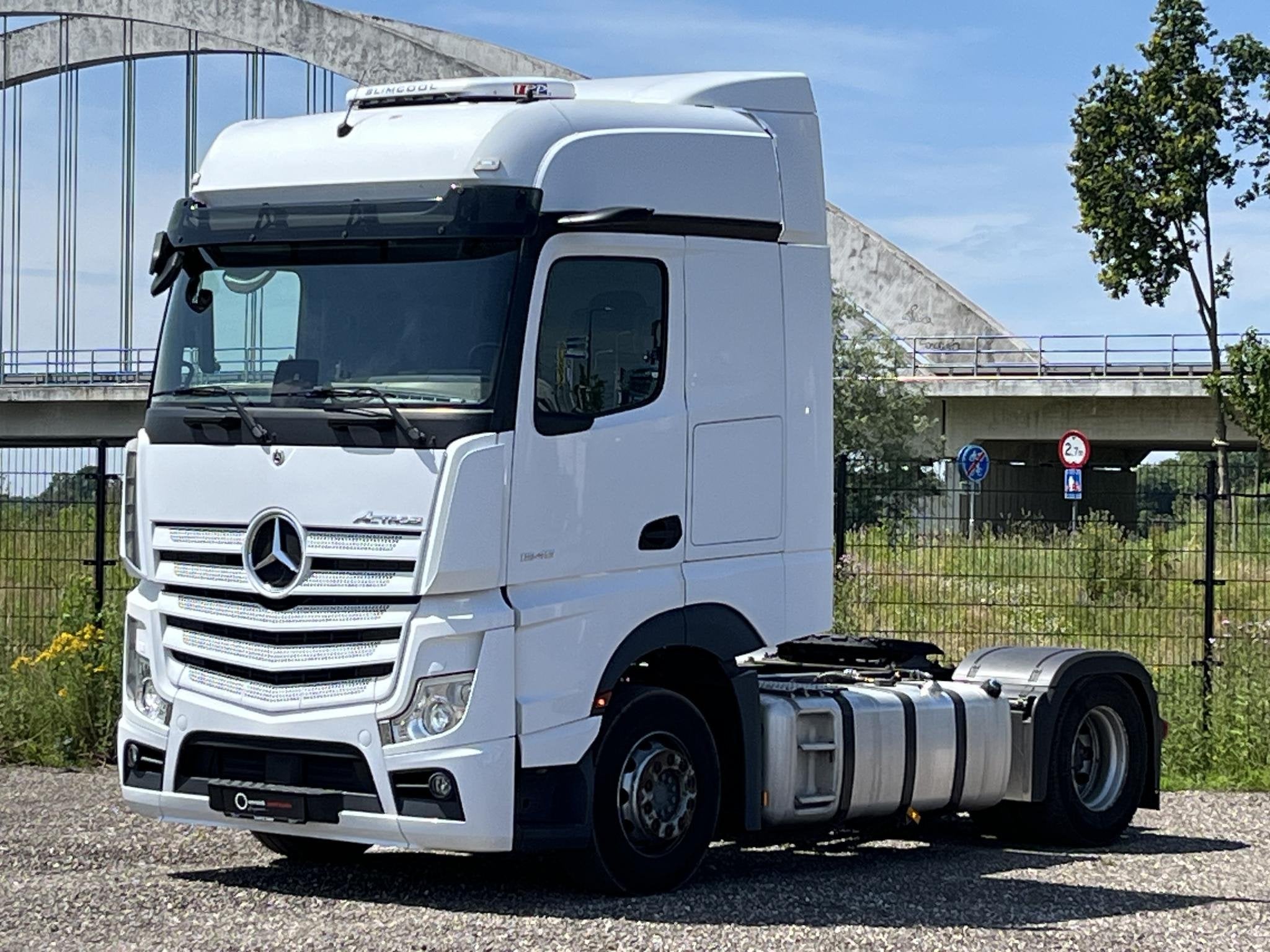 Mercedes-Benz Actros 1845 LS | BigSpace | Xenon | 2 Tanks, Auto's, Vrachtwagens, Automaat, Stof, Wit, Mercedes-Benz