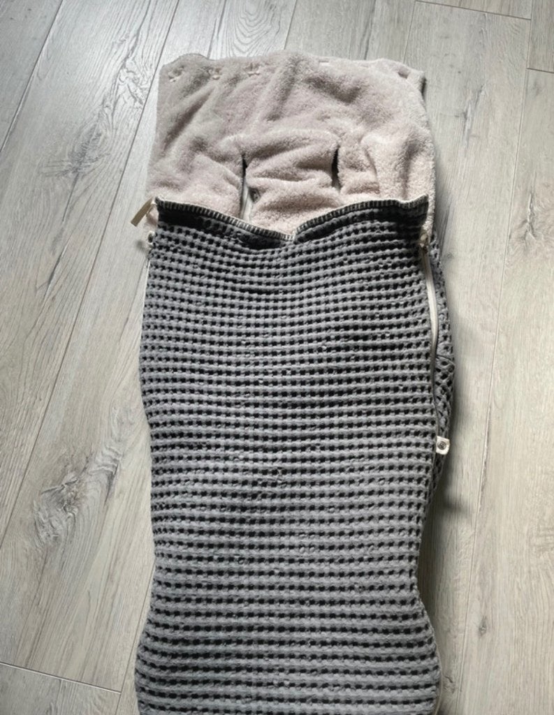 Koeka voetzak voor de kinderwagen, Koeka, Ophalen of Verzenden, Zo goed als nieuw, Voetenzak