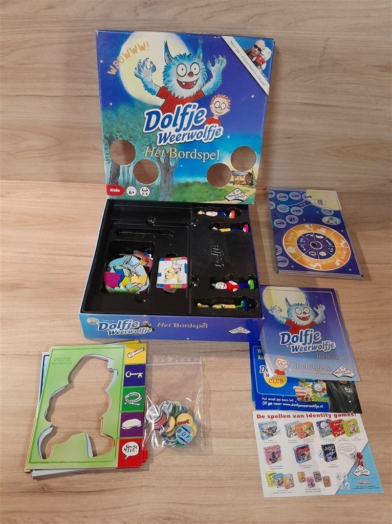 Dolfje Weerwolfje Het bordspel - s5506, Hobby en Vrije tijd, Gezelschapsspellen | Bordspellen, Verzenden, Zo goed als nieuw
