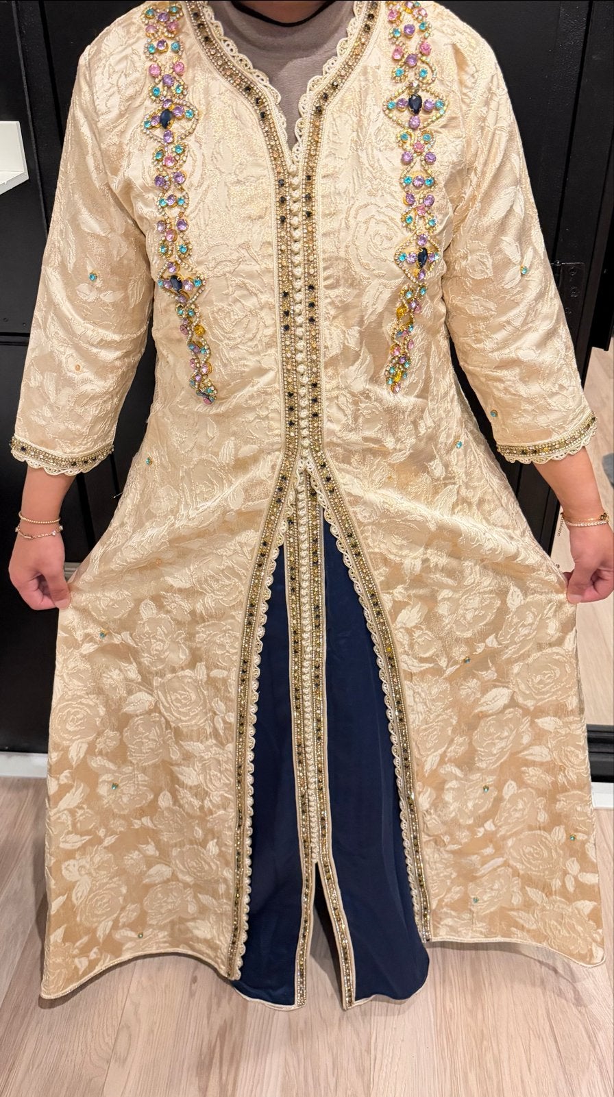 Prachtige Kaftan - Zo goed als nieuw, Maat 38/40 (M), Overige typen, Beige, Ophalen of Verzenden