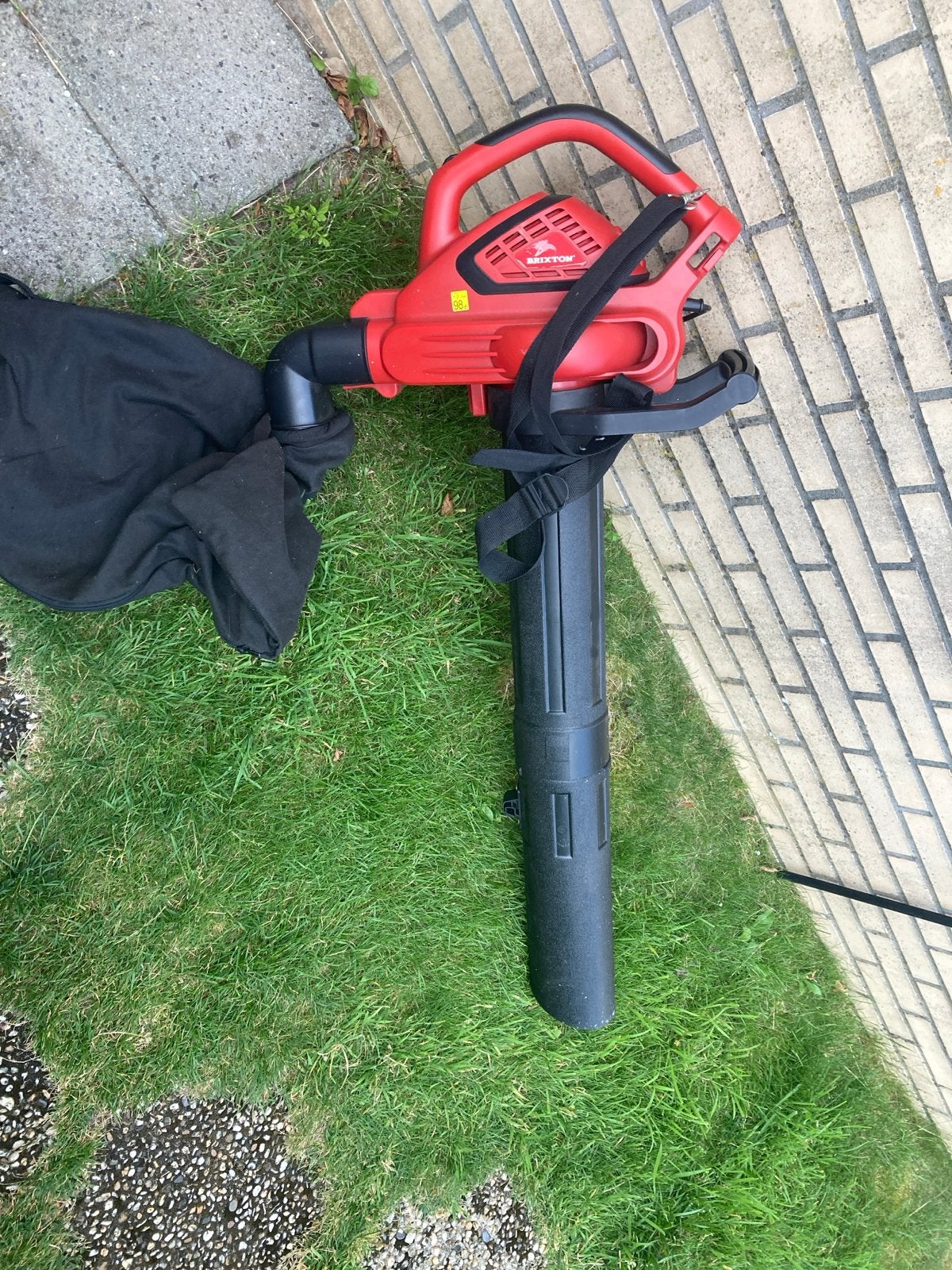 Brixton Zuigen/Versnipperen 2600W met Opvangzak, Tuin en Terras, Bladblazers, Gebruikt, Handgedragen, Ophalen of Verzenden, Met opvangzak
