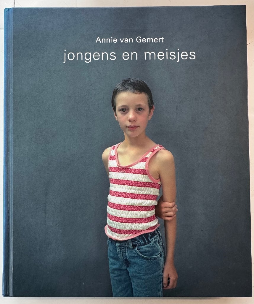 Fotoboek 'Jongens en meisjes' van Annie van Gemert, Boeken, Fotografen, Verzenden, Zo goed als nieuw, Annie van Gemert