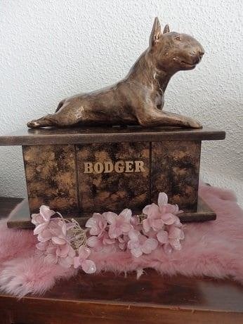 Bull Terrier urn als set of als los beeld, is handgemaakt, Ophalen of Verzenden, Nieuw, Overige typen
