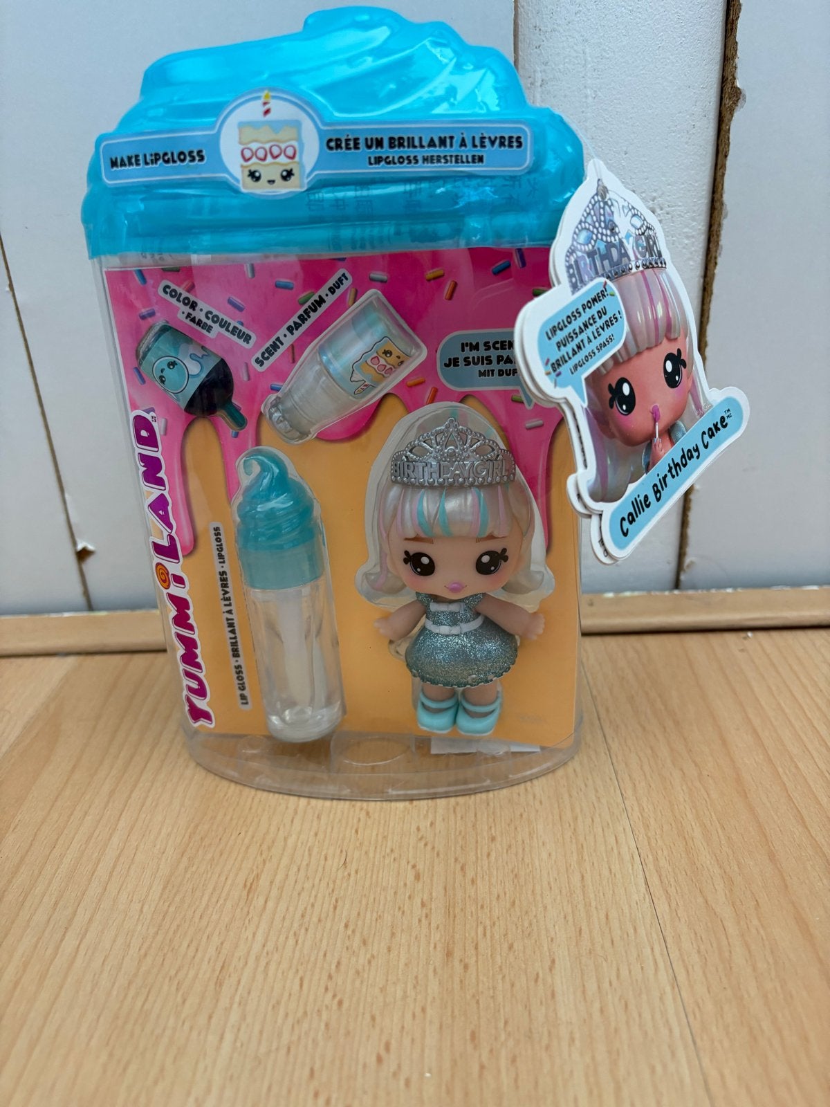 Yummiland Callie Birthday Cake Lipgloss Maker Pop, Ophalen of Verzenden, Nieuw, Overige typen