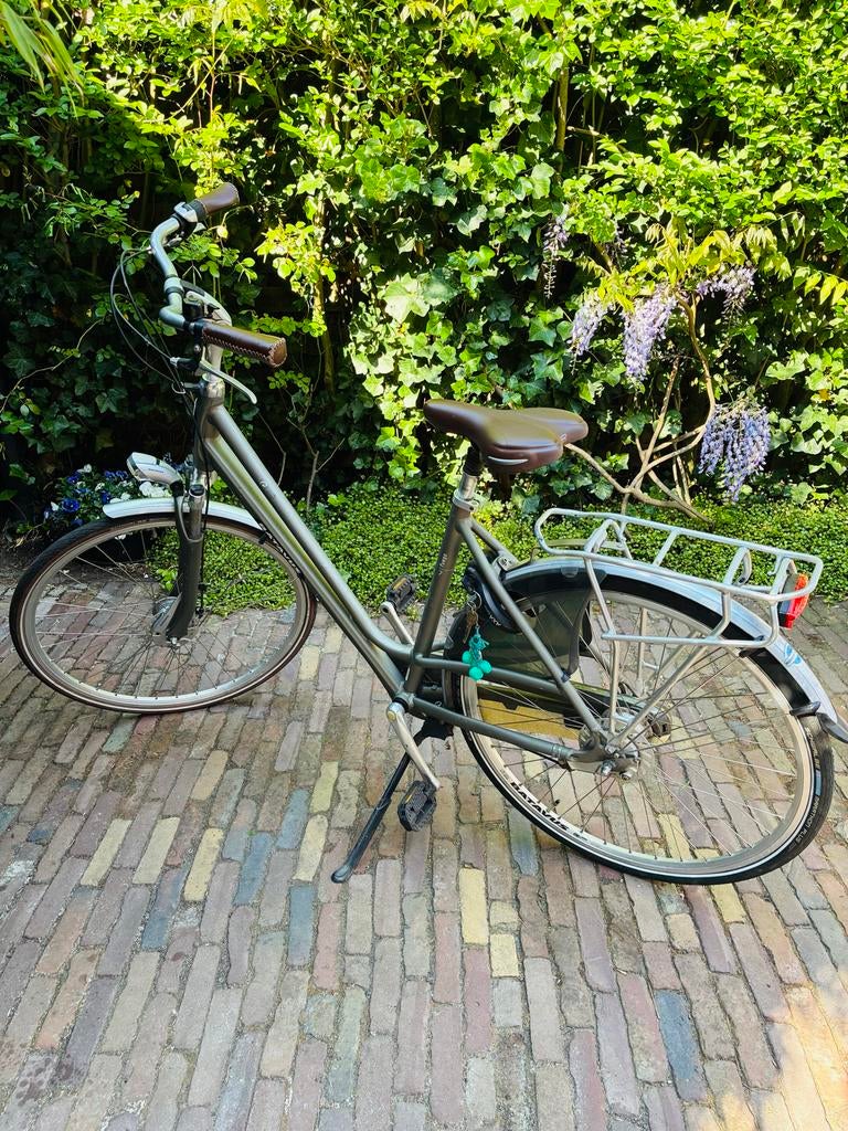 Degelijke Batavus stadsfiets met 6 versnellingen, Fietsen en Brommers, Ophalen, Minder dan 10 versnellingen, Gebruikt, Batavus