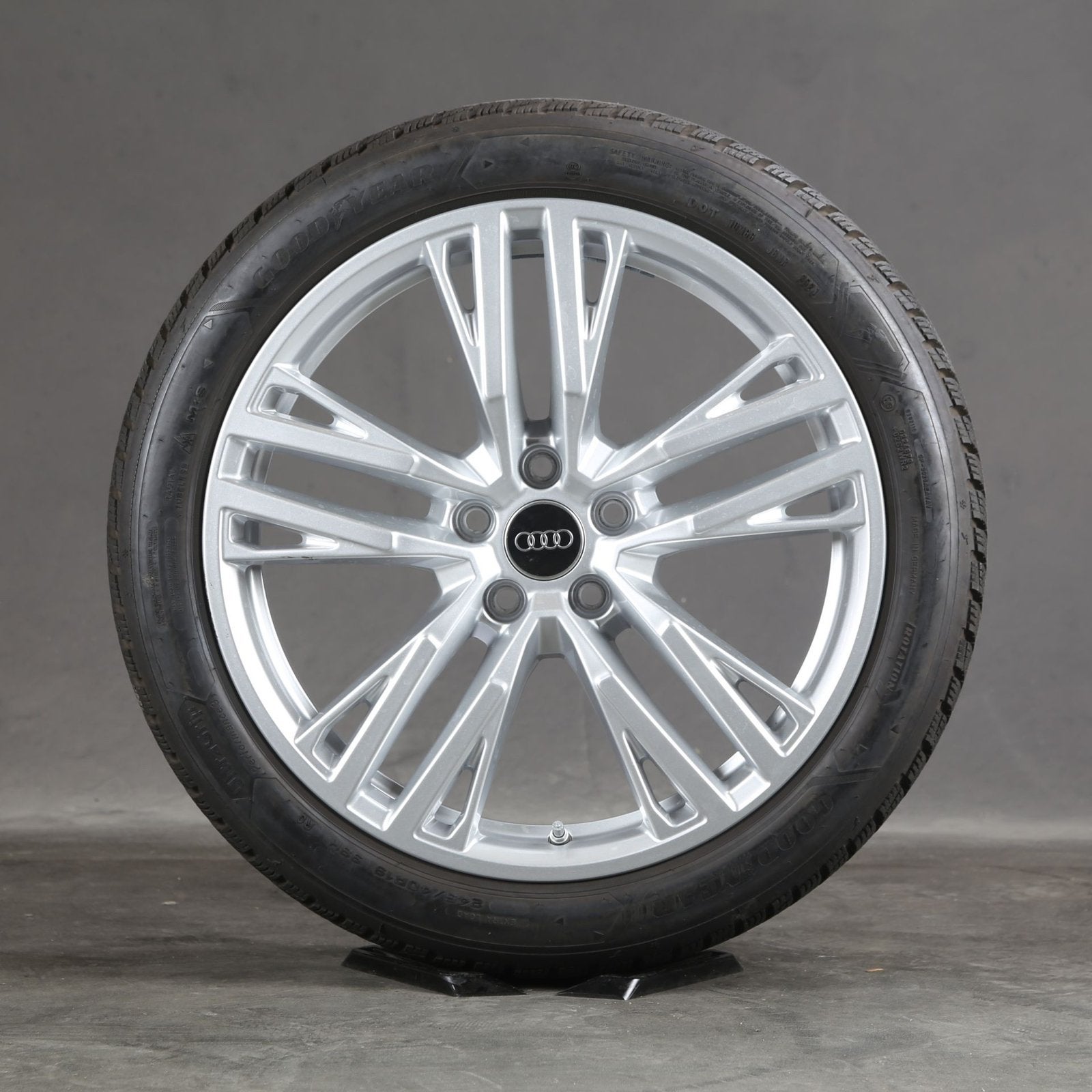 19”  Origineel Audi A5 S5 B10 winterset  (8B3601025AS), 19 inch, 245 mm, Banden en Velgen, Nieuw