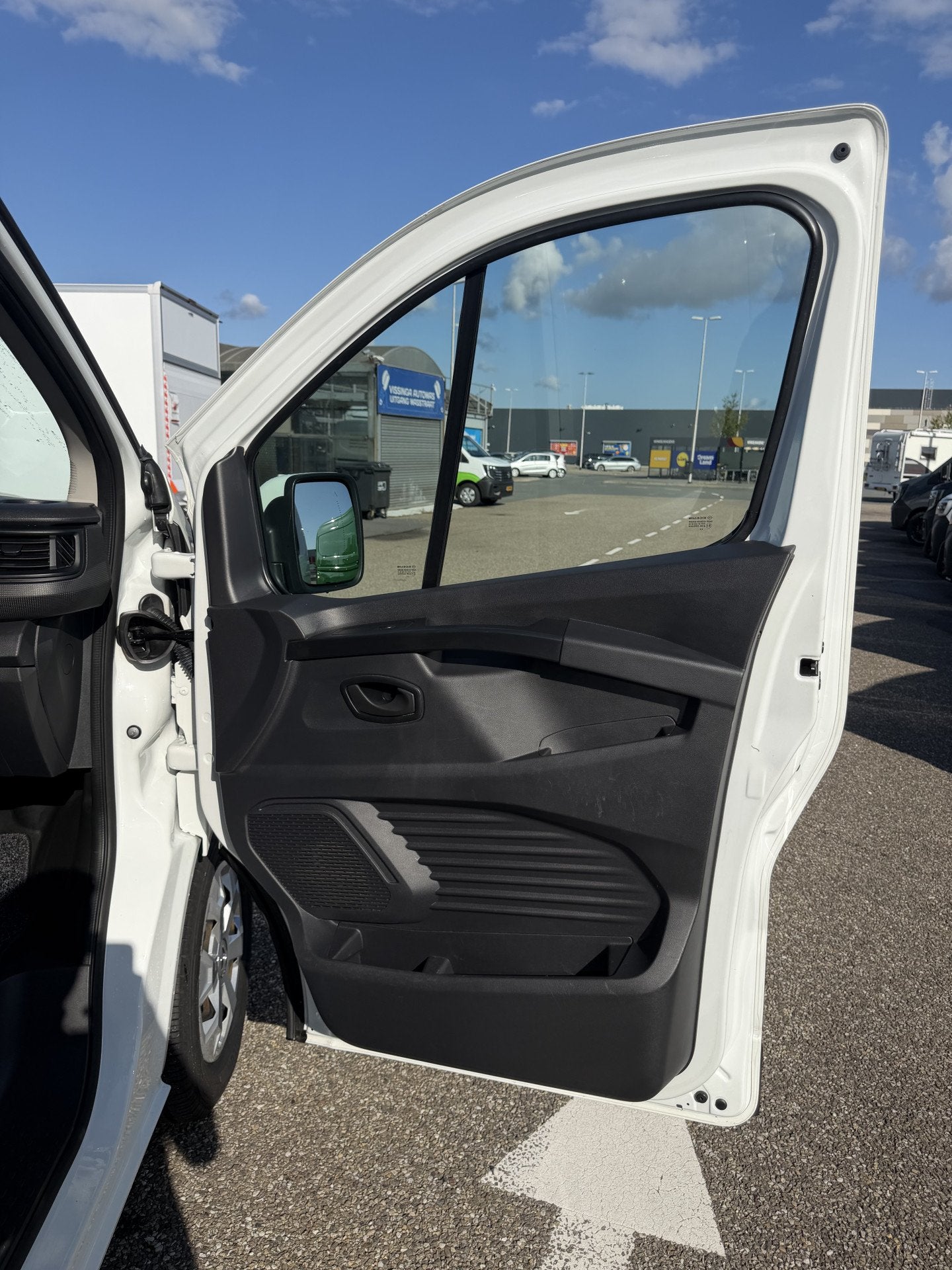 Foto 21 van Renault Trafic L2H1 | Work Edition| Trekhaak | Camera | Navi