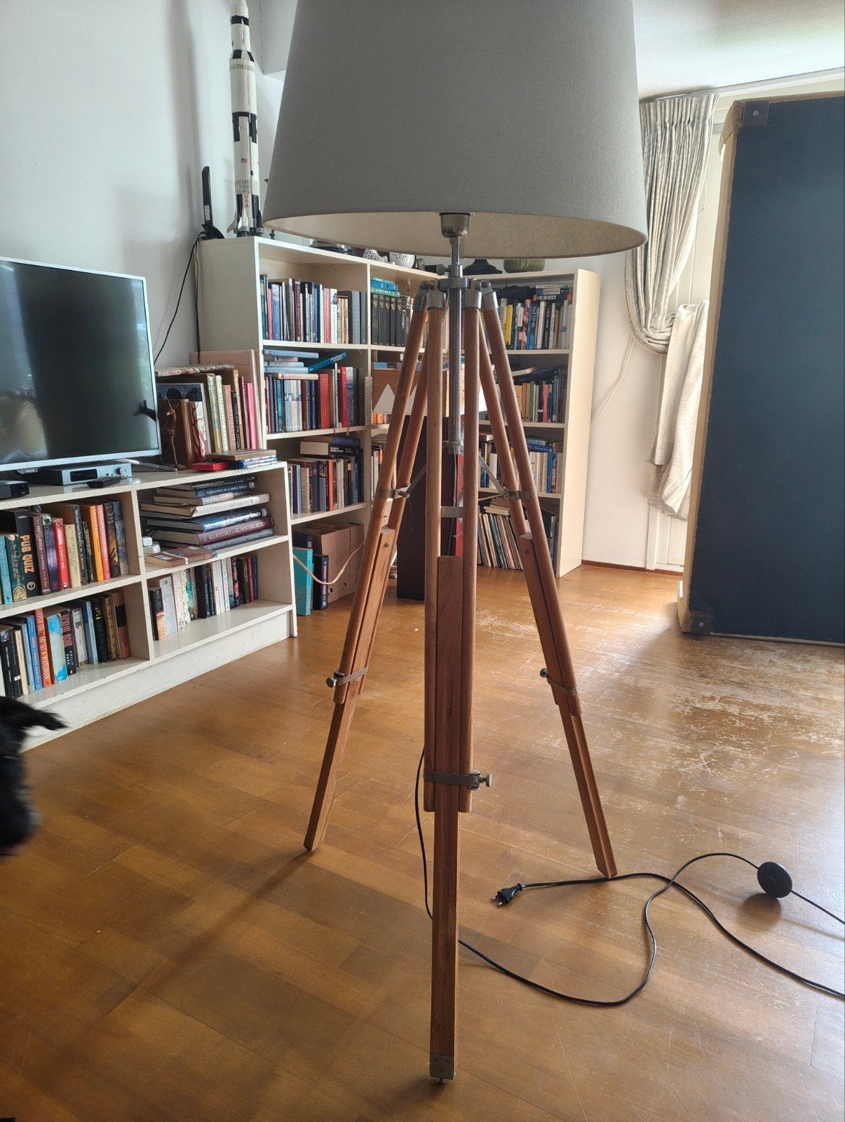 Vloerlamp op statief van hout, Huis en Inrichting, Ophalen, Hout