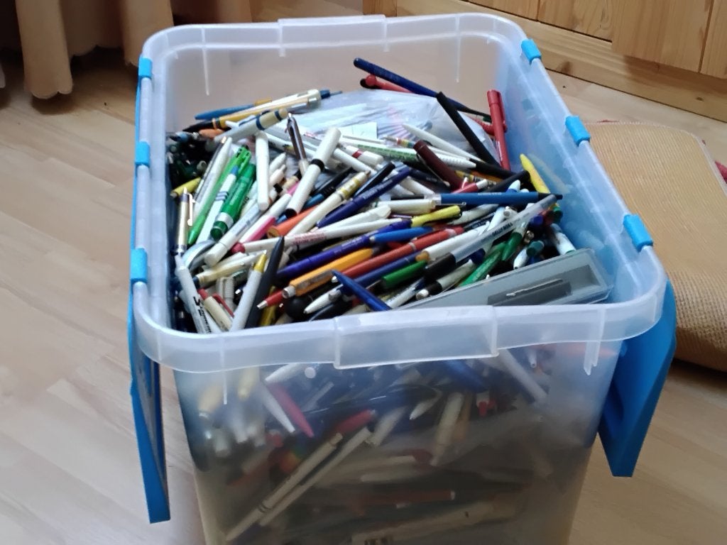 Verzameling pennen, Ophalen, Gebruikt