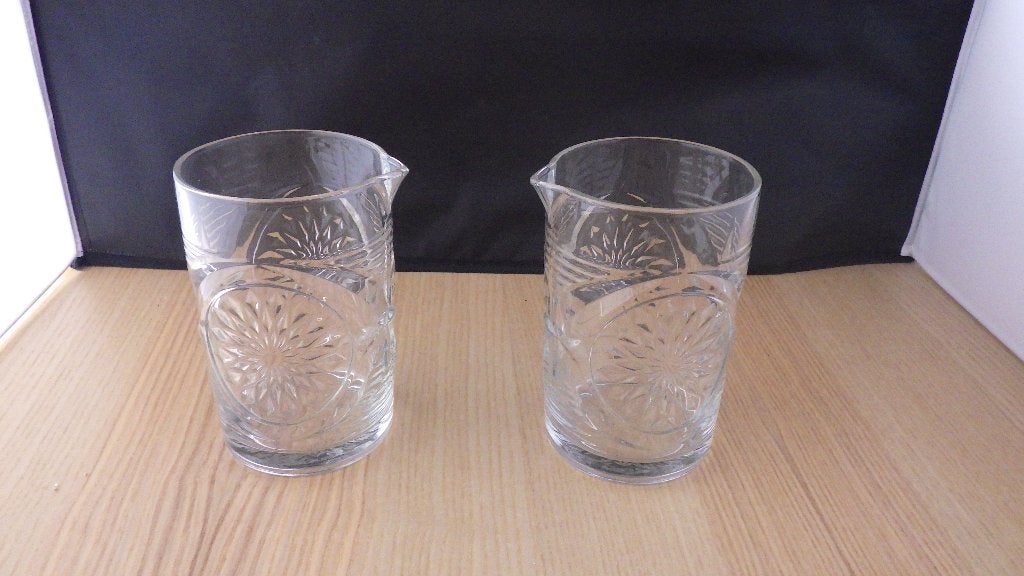 2 waterkannen van glas, Huis en Inrichting, Keuken | Servies, Glas of Glazen, Gebruikt, Ophalen of Verzenden, Glas