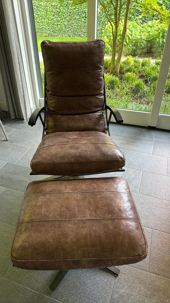 Fauteuils met hocker leder, Huis en Inrichting, Fauteuils, Ophalen, Gebruikt, 75 tot 100 cm, 50 tot 75 cm