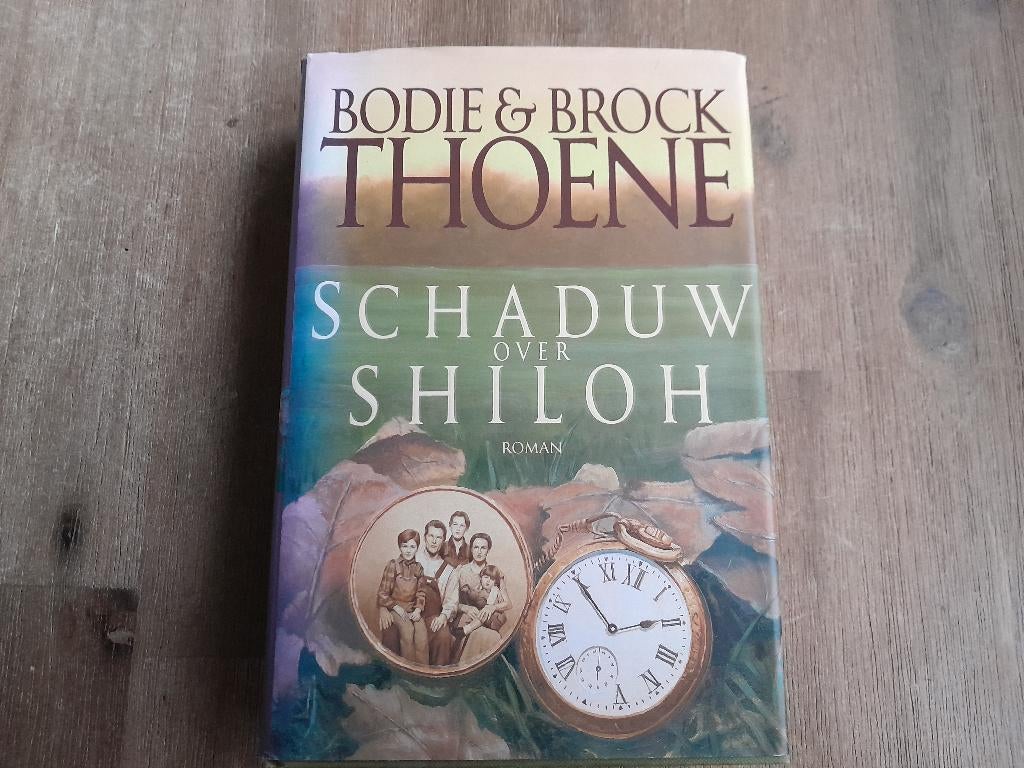 Bodie & Brock Thoene/ Schaduw over Shiloh, Boeken, Ophalen of Verzenden, Gelezen