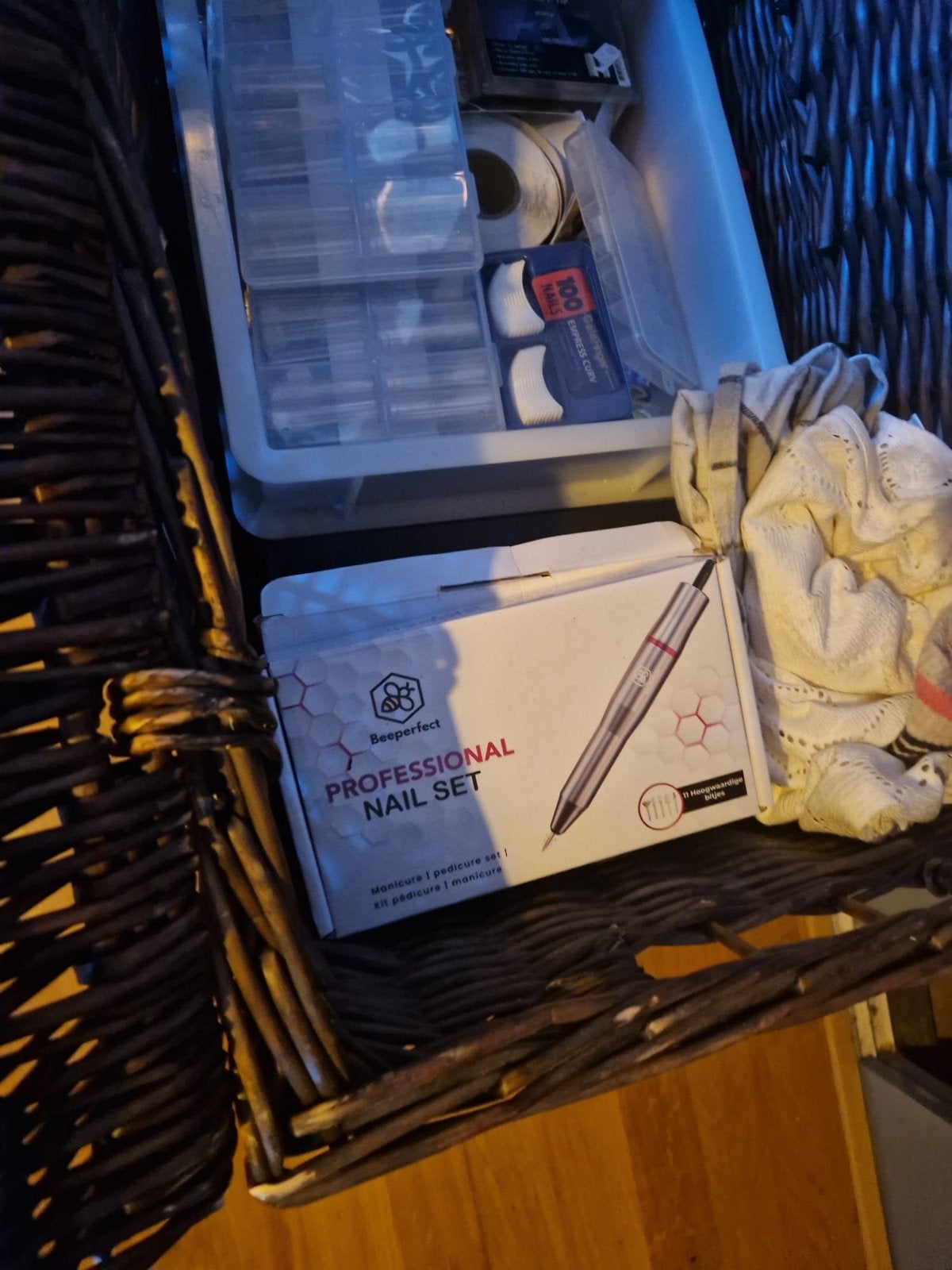 Complete nagelstudio met veel toebehoren en nieuwe frees, Ophalen, Gebruikt, Overige typen