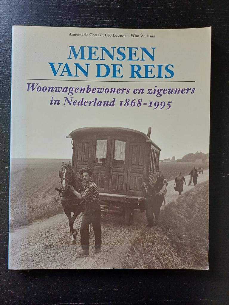 A. Cottaar - Mensen van de reis, Ophalen of Verzenden, Zo goed als nieuw, A. Cottaar; W. Willems; L. Lucassen