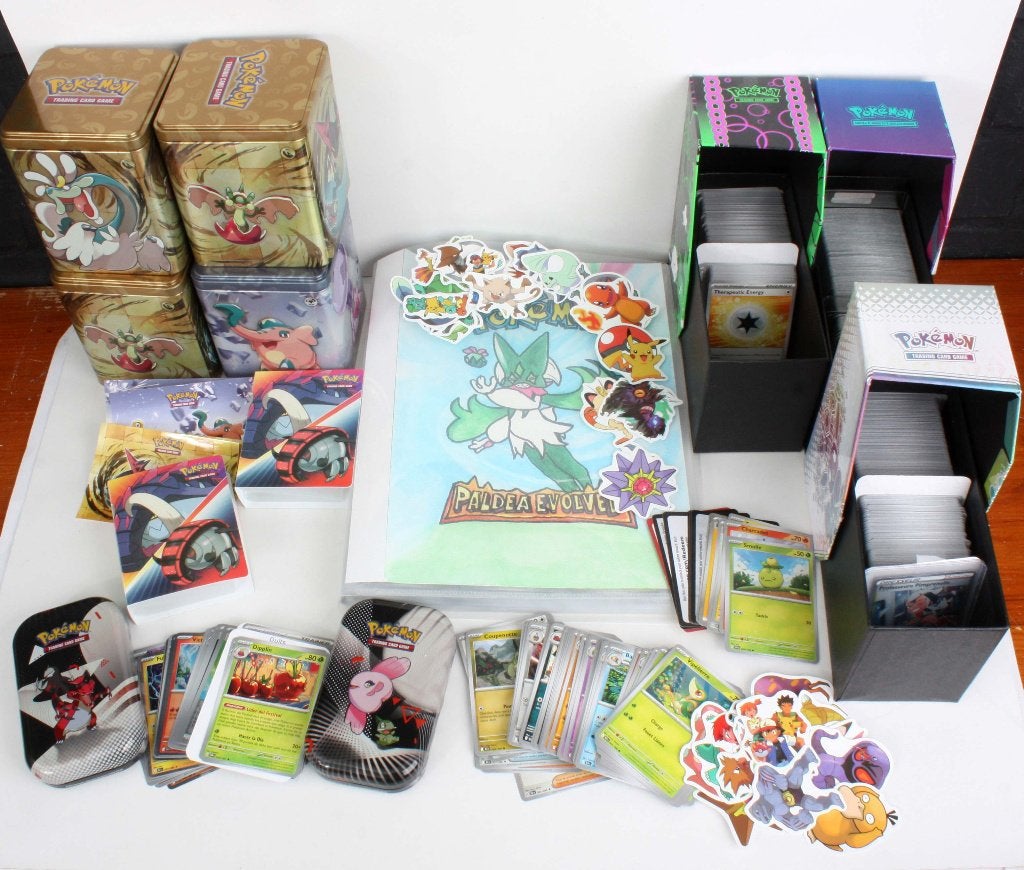 Grote verzameling Pokemon 1500+ kaarten + tins + map etc, Ophalen of Verzenden, Zo goed als nieuw, Overige typen
