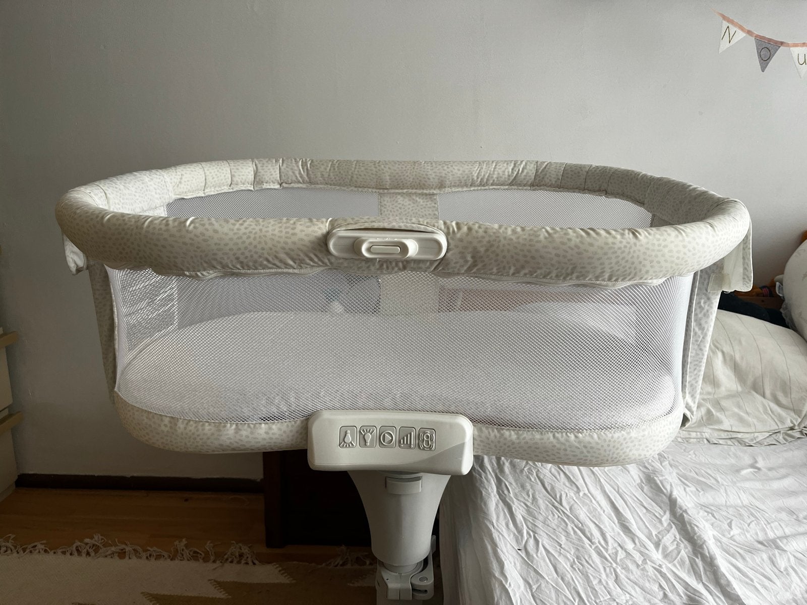 Halo Bassinest Swivel Premiere Co-sleeper, Ophalen, Zo goed als nieuw, Wieg