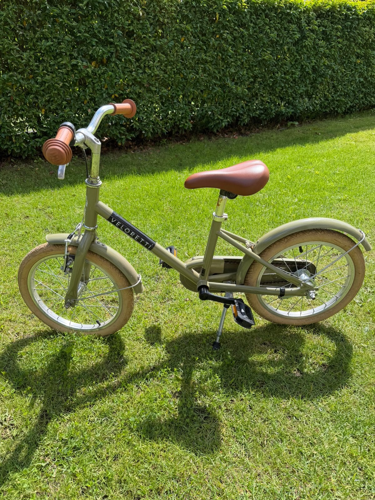 Hele mooie stoere Kinderfiets Veloretti, 16 inch, Ophalen, Zo goed als nieuw, Minder dan 16 inch, Zijwieltjes